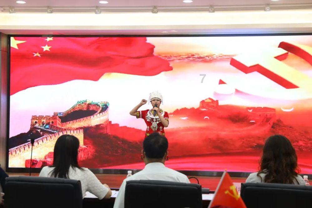 迷宫英文版原唱是谁-你的有问必答平台